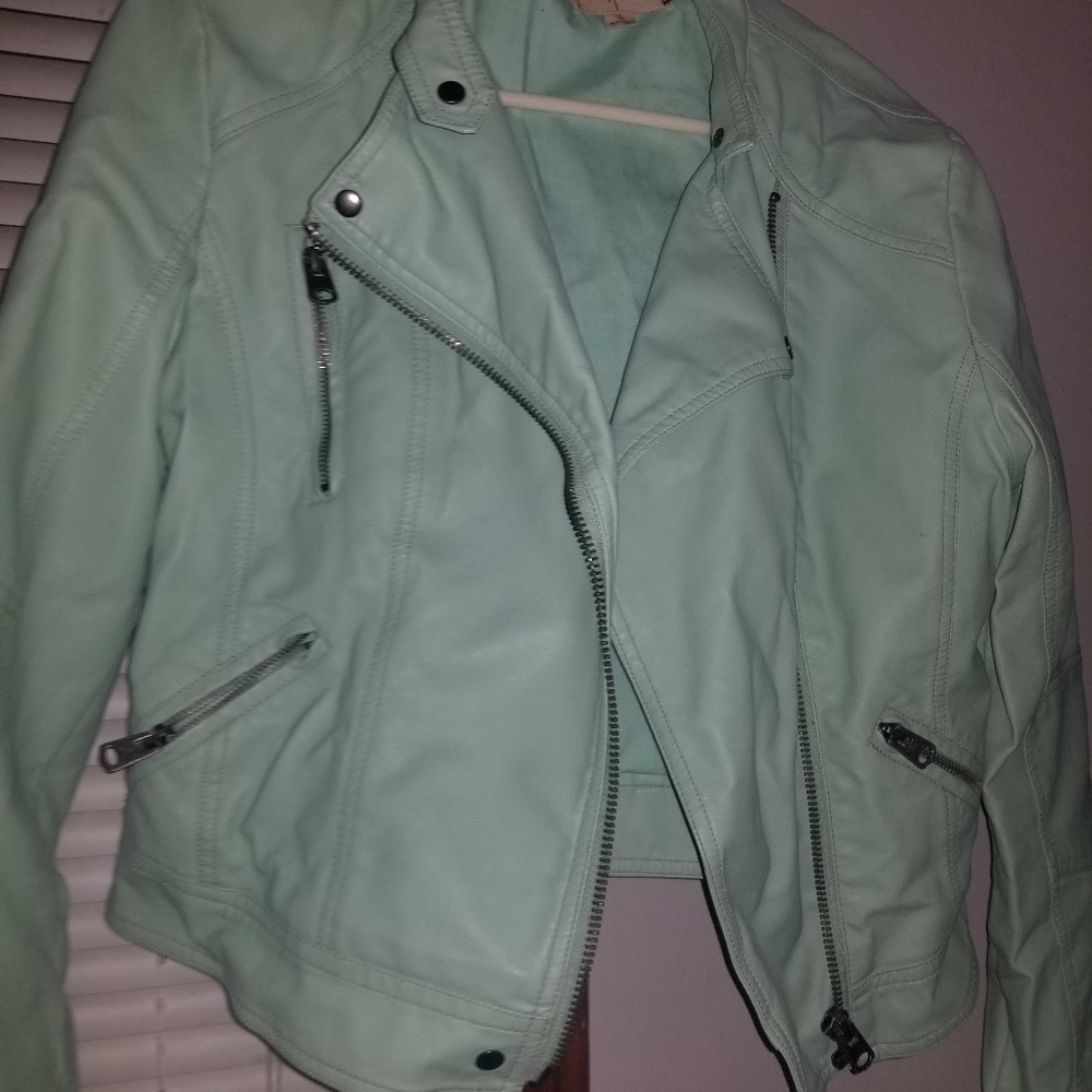 Lost polyurethane mint green jacket